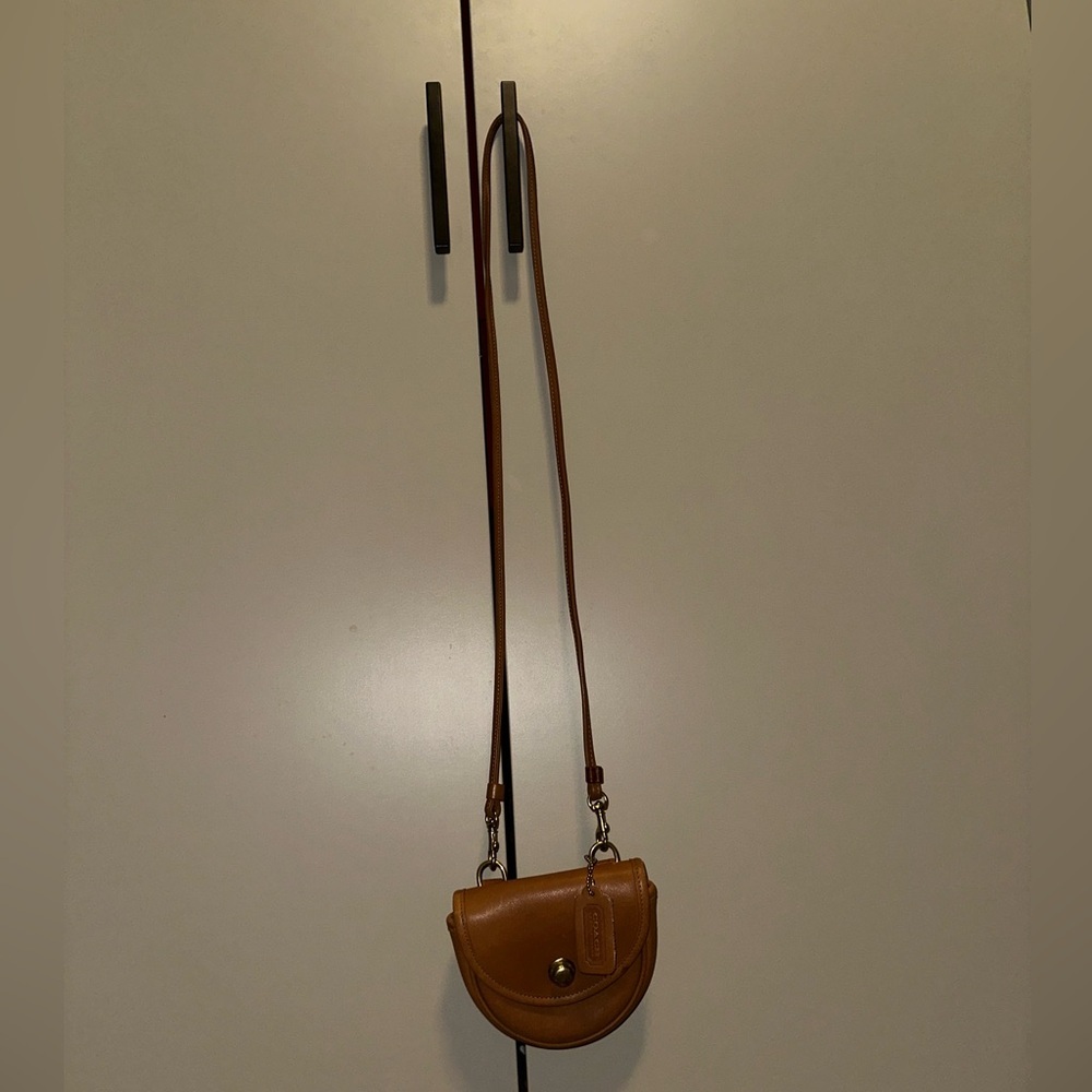 COACH Rare Vintage British Tan Leather Mini Crossbody Belt Bag - Picture 2 of 6